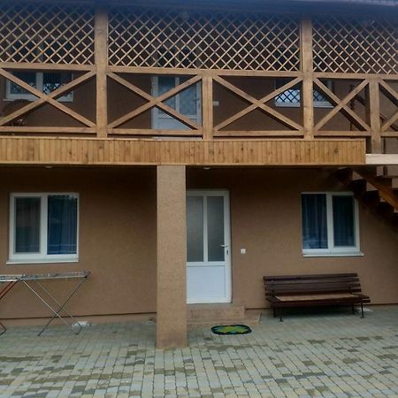 Садиба "У Юлії" Svaljava Exteriér fotografie