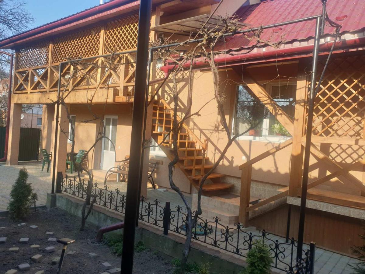 Садиба "У Юлії" Svaljava Exteriér fotografie